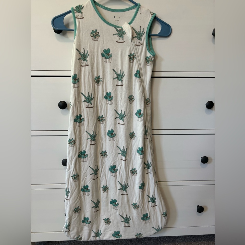 Kyte sleep sack, succulent print, size 6-18 months, .5 tog